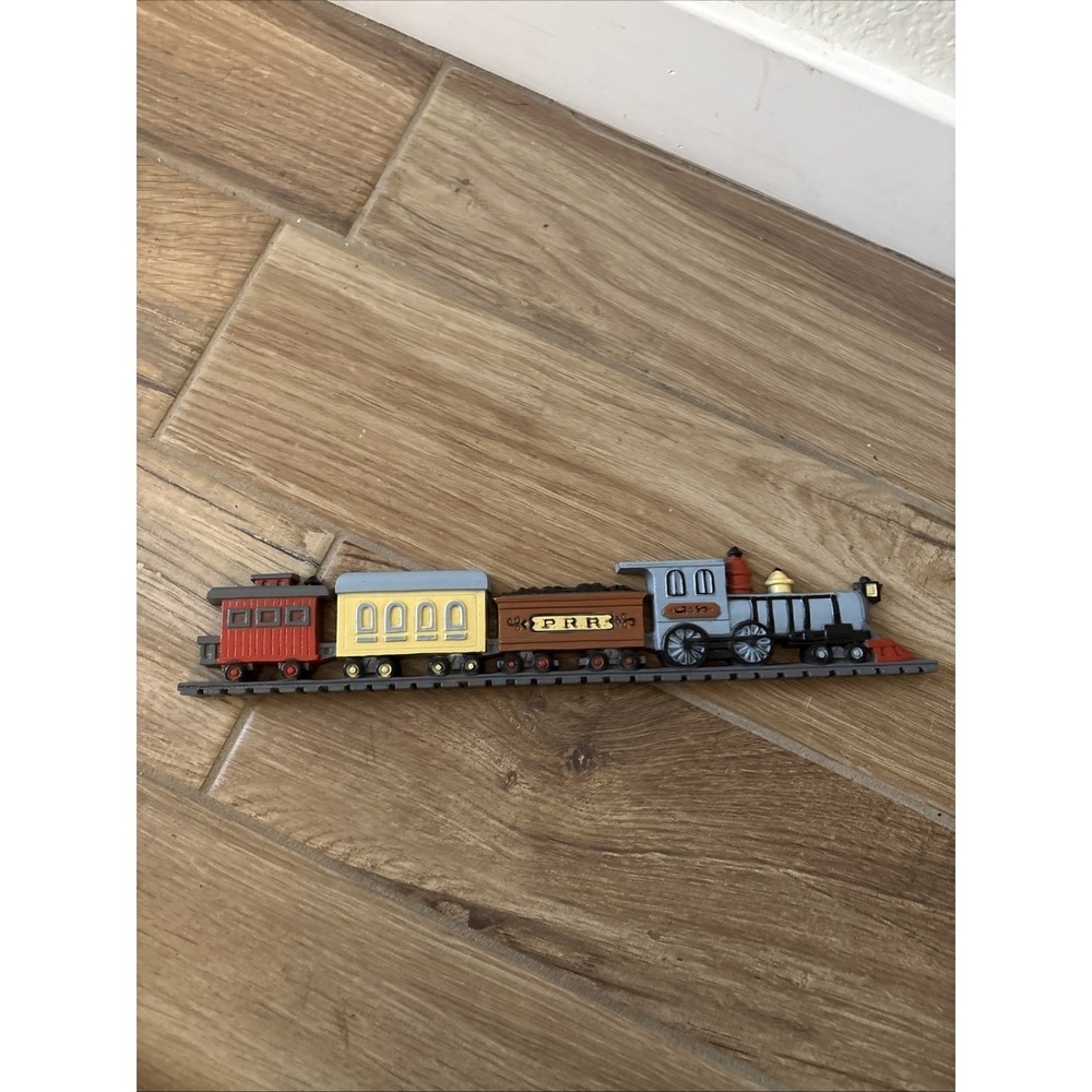 Vintage Burwood Child Room Wall Decorations Train Cars Railroad Railway 1990